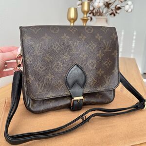 ✅AUTHENTIC✅LOUIS VUITTON CARTOUCHIERE MM